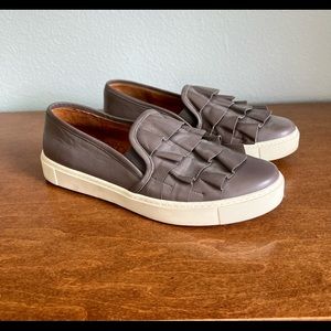 Chie Mihara Womens Zapli Leather Low Top Slip On Fashion, Maitai Taupe, Size 9